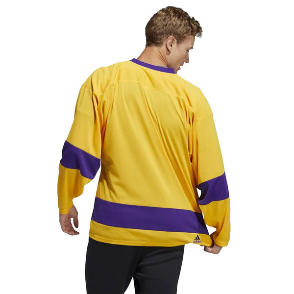 La kings outlet yellow jersey